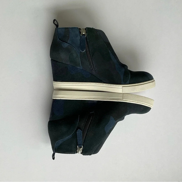 Linea Paolo Womens Felicia Wedge Sneaker 6M Blue Camo Suede Ankle Zip Streetwear - Picture 10 of 13